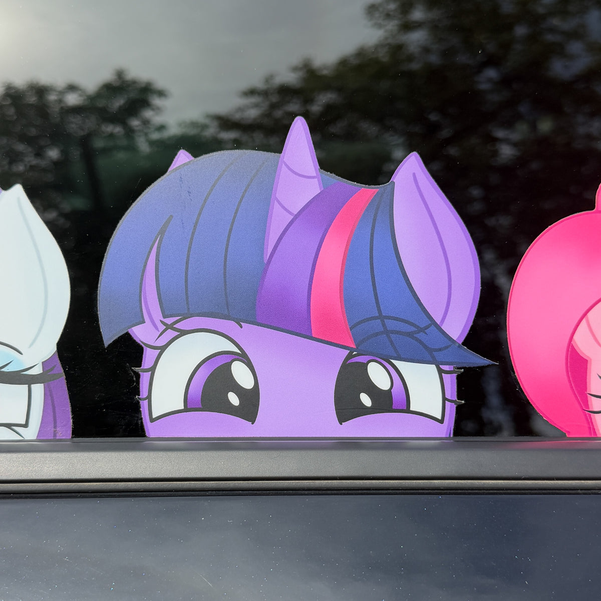 Sparkle Pony Peeker